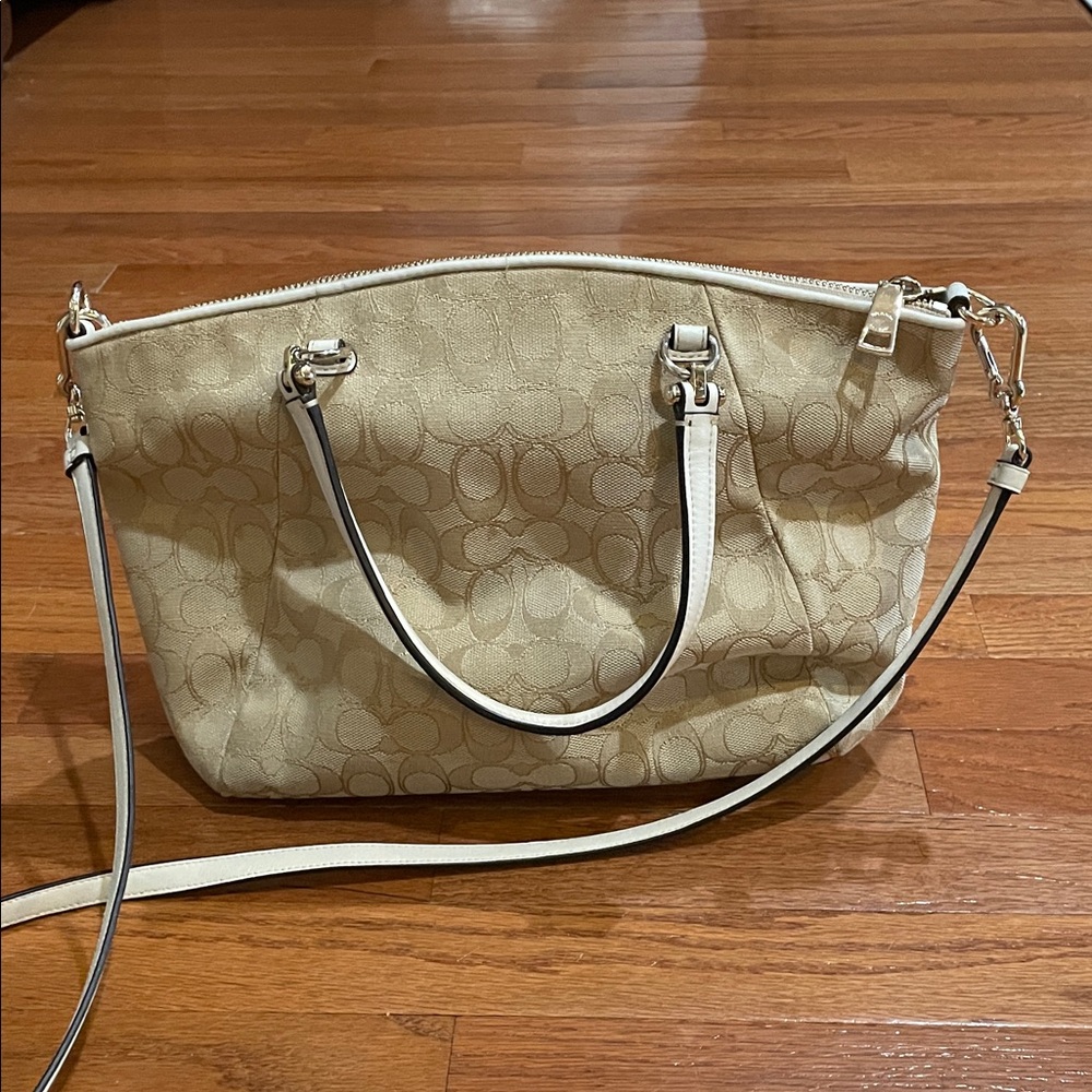 Coach Beige Signature Satchel with gold hardware EUC - Picture 4 of 10